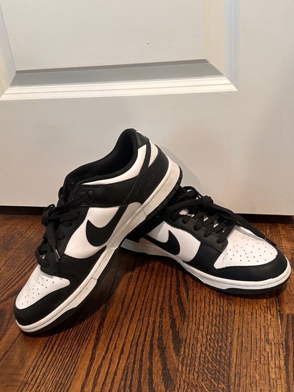 Nike Men’s Dunk Low Retro Black and White Low-Top Sneakers with Swoosh